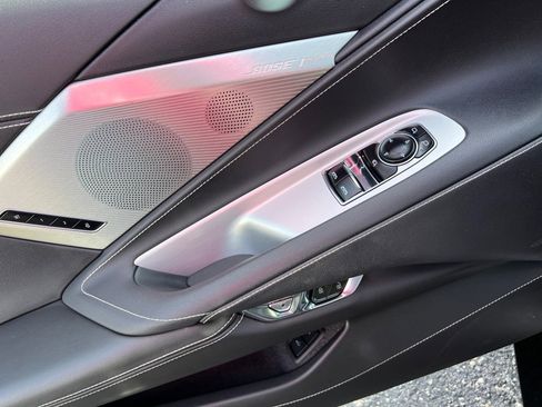 Certified 2022 Chevrolet Corvette RWD Coupe 2LT w/ Body-Color Dual Roof Package image 31