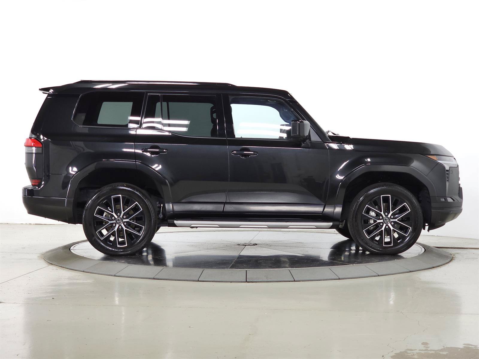 Used 2024 Lexus GX 550 w/ Accessory Package (Z1) AWD/4WD image 10