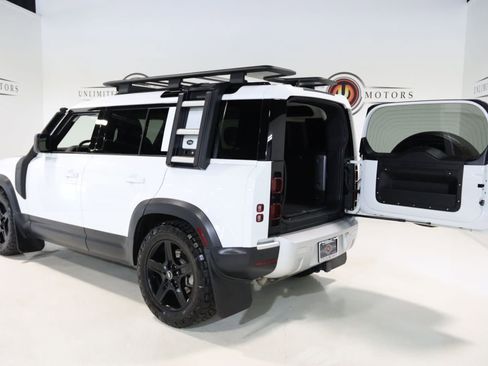 Used 2020 Land Rover Defender 110 SE AWD/4WD image 29