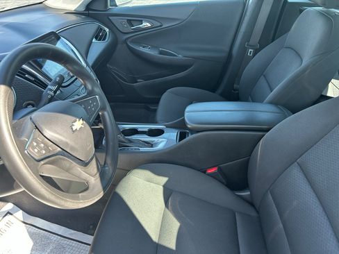 Used 2020 Chevrolet Malibu LT FWD image 9