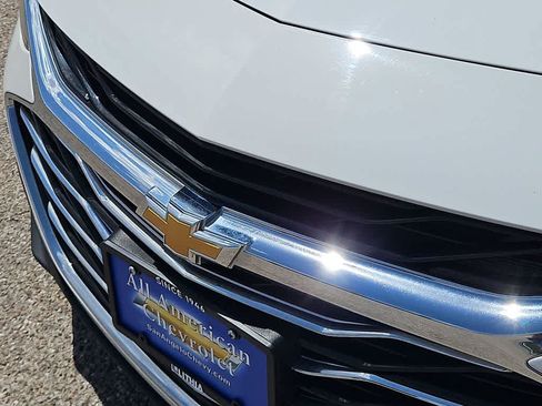 Used 2025 Chevrolet Malibu LT FWD image 13