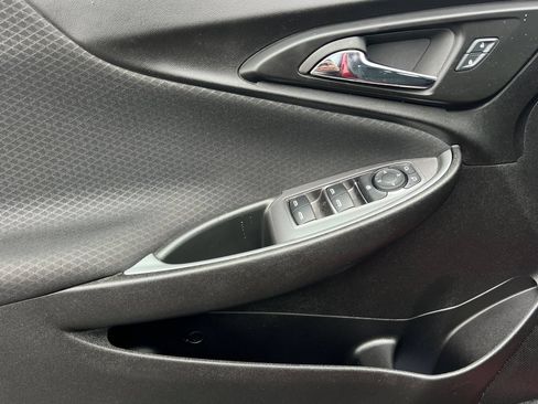 Used 2024 Chevrolet Malibu RS FWD image 11