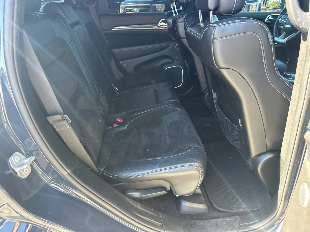 Used 2018 Jeep Grand Cherokee SRT w/ Trailer Tow Group IV AWD/4WD image 15