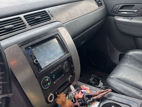 Used 2012 Chevrolet Silverado 1500 LTZ AWD/4WD image 5