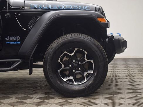 Used 2021 Jeep Wrangler Unlimited Rubicon 4xe w/ Cold Weather Group AWD/4WD image 32