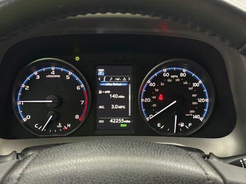 Used 2018 Toyota RAV4 XLE w/ Plus Extra Value Package FWD image 16