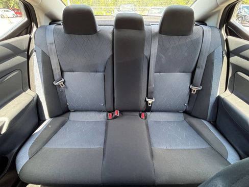 Used 2025 Nissan Versa SV FWD image 36