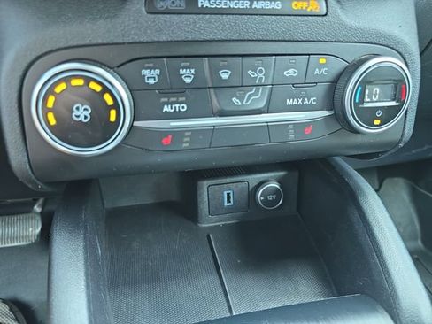 Used 2020 Ford Escape SE AWD/4WD image 22