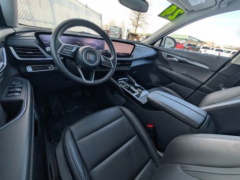 Used 2024 Buick Envision Preferred image 4