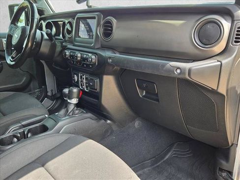 Used 2021 Jeep Gladiator Sport AWD/4WD image 21