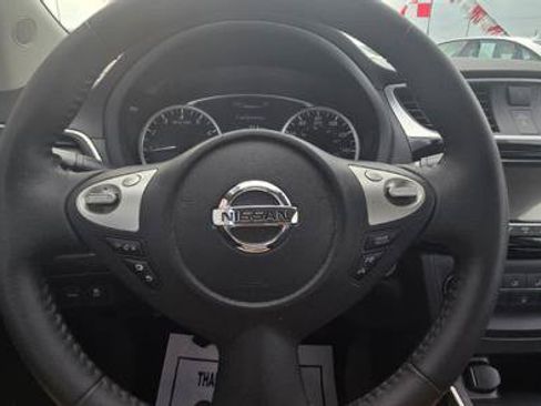 Used 2016 Nissan Sentra SV FWD image 19