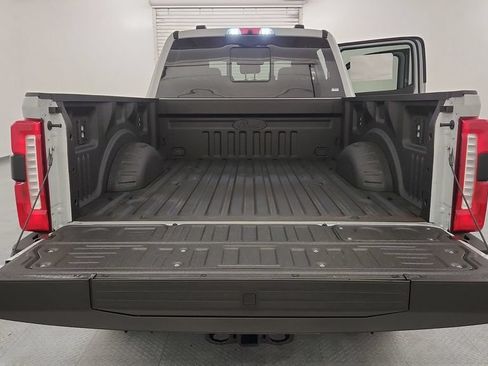 New 2026 Ford F250 Lariat w/ Black Appearance Package AWD/4WD image 34