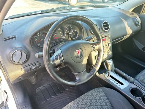 Used 2009 Pontiac G6 Sedan w/ Sport Package 2 image 10