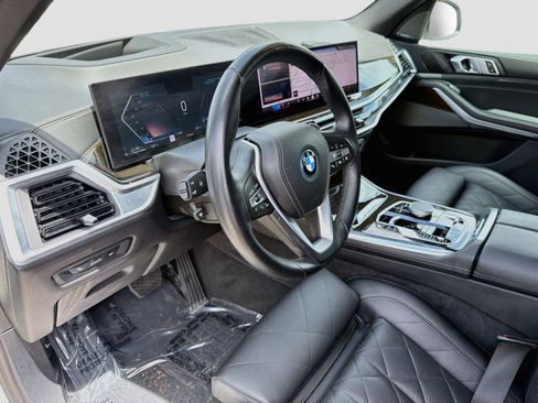 Used 2024 BMW X5 xDrive50e AWD/4WD image 26