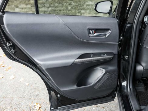 Used 2024 Toyota Venza Nightshade image 19