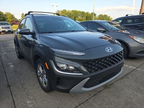 Used 2023 Hyundai Kona SEL w/ Convenience Package FWD image 5