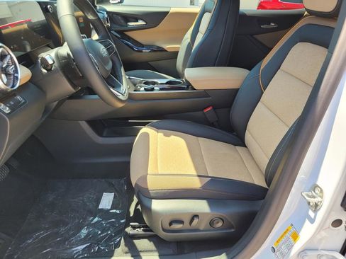 New 2026 Chevrolet Equinox ACTIV w/ Convenience Package III FWD image 10