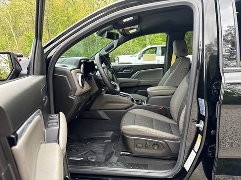 Used 2024 Chevrolet Colorado ZR2 AWD/4WD image 26
