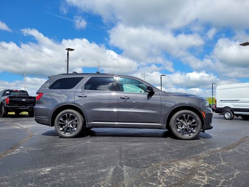 Used 2023 Dodge Durango GT AWD/4WD image 2