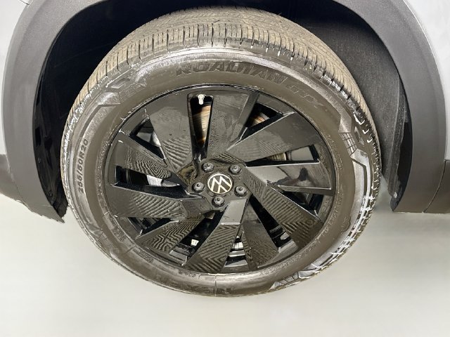 Used 2026 Volkswagen Atlas SE FWD image 37