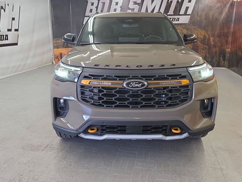 Used 2026 Ford Explorer Tremor w/ Tremor Convenience Package AWD/4WD image 15