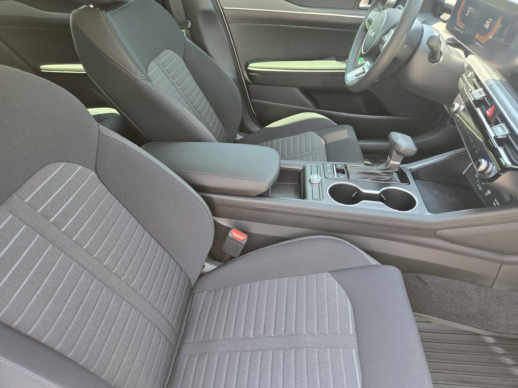 New 2026 Kia K5 LXS FWD image 12