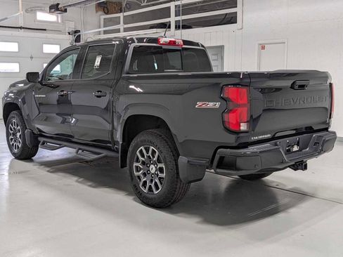 Used 2023 Chevrolet Colorado Z71 w/ Z71 Convenience Package 2 AWD/4WD image 10