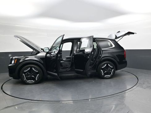 Used 2023 Kia Telluride S w/ S Sunroof Package image 48