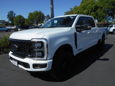 Used 2025 Ford F250 Lariat w/ Lariat Ultimate Package AWD/4WD image 1