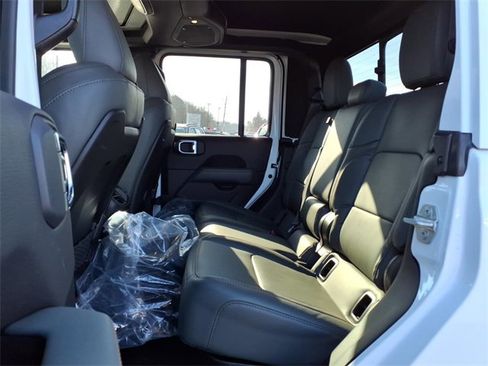 New 2026 Jeep Gladiator Mojave image 26