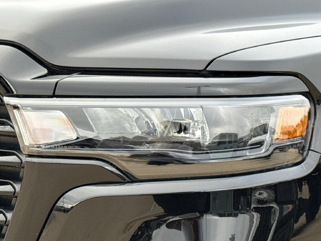 New 2026 RAM 1500 Laramie w/ Night Edition AWD/4WD image 4