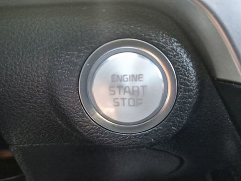 Used 2024 Kia Telluride EX image 32