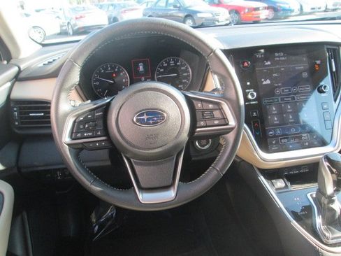 Used 2023 Subaru Outback Premium image 16