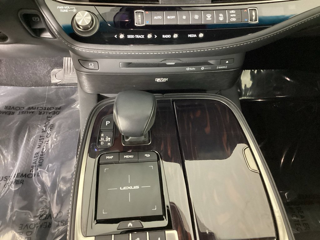 Used 2022 Lexus LS 500 AWD w/ Interior Upgrade Package image 18