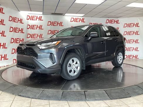 Used 2024 Toyota RAV4 LE AWD/4WD image 3