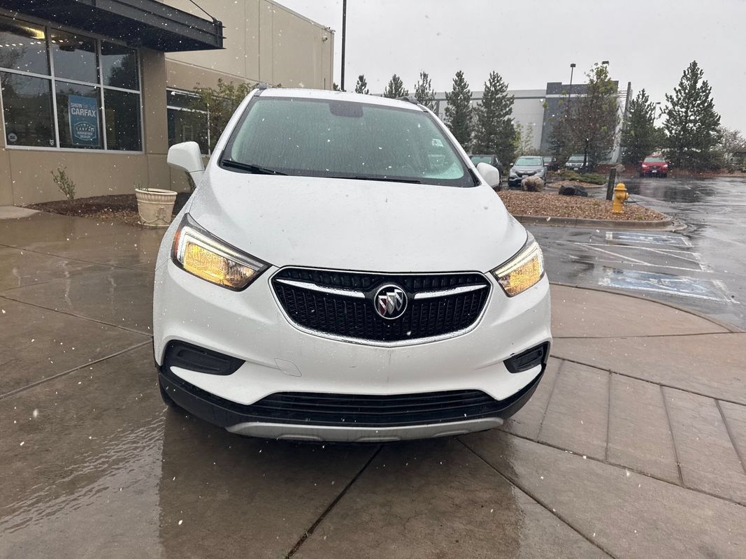 Used 2021 Buick Encore Preferred AWD/4WD image 3