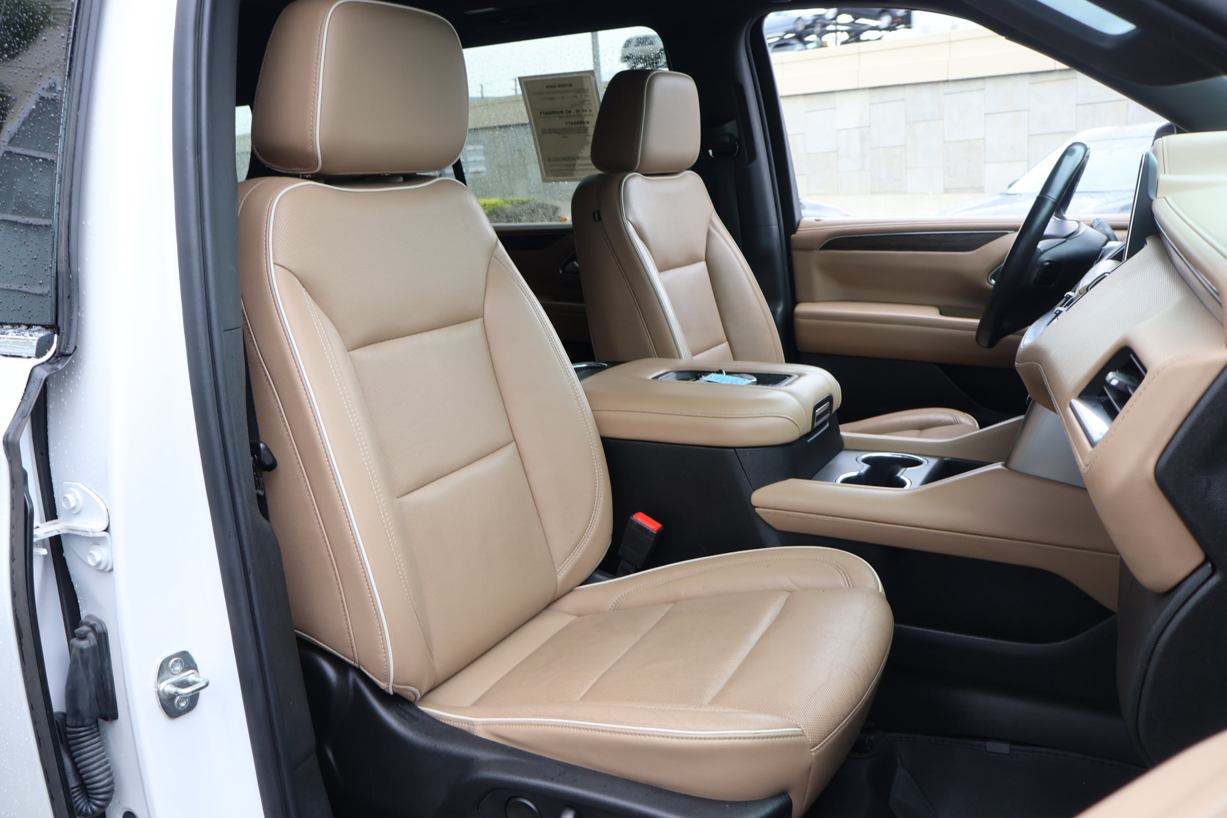 Used 2021 Chevrolet Suburban Premier w/ Premium Package RWD image 26