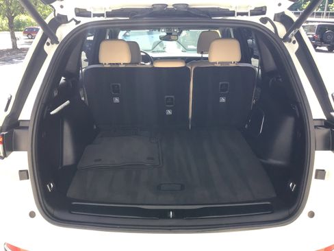 Used 2023 Jeep Grand Cherokee 4WD 4xe image 8
