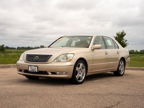 Used 2006 Lexus LS 430 RWD image 3