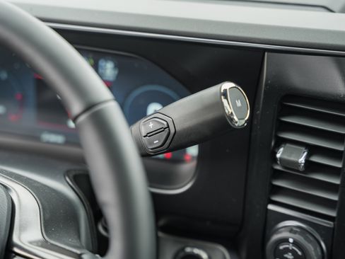 New 2026 Ford F350 Platinum w/ Tremor Off-Road Package image 34