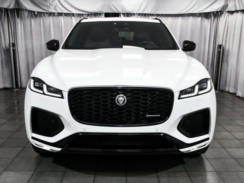 Used 2024 Jaguar F-PACE R-Dynamic S image 2