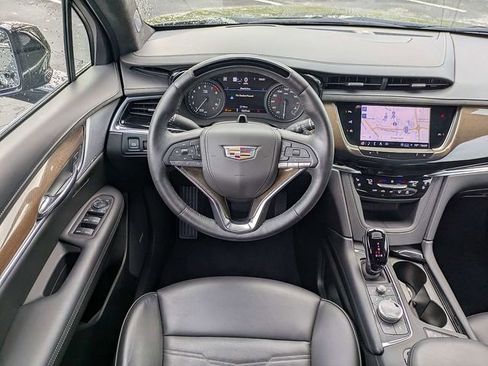 Certified 2025 Cadillac XT6 Premium Luxury w/ Platinum Package AWD/4WD image 16