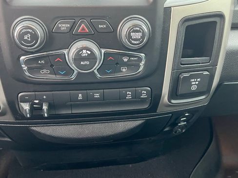 Used 2017 RAM 1500 Big Horn image 33