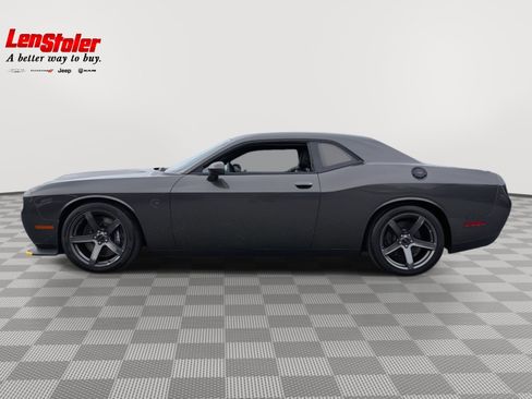 Used 2021 Dodge Challenger SRT Hellcat Redeye image 2