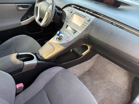 Used 2013 Toyota Prius Three w/ Solar Roof Pkg FWD image 16