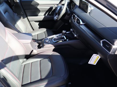 New 2025 MAZDA CX-5 Carbon Edition image 11