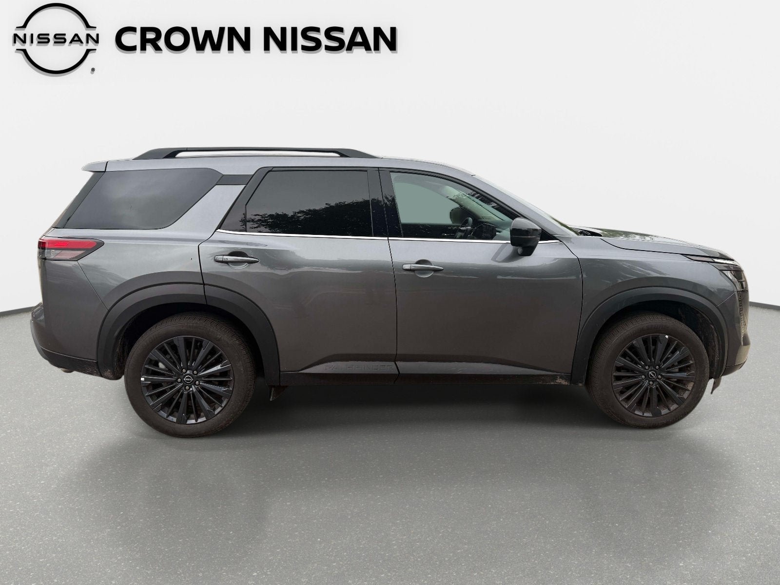 Certified 2026 Nissan Pathfinder SL w/ SL Premium Package FWD image 8
