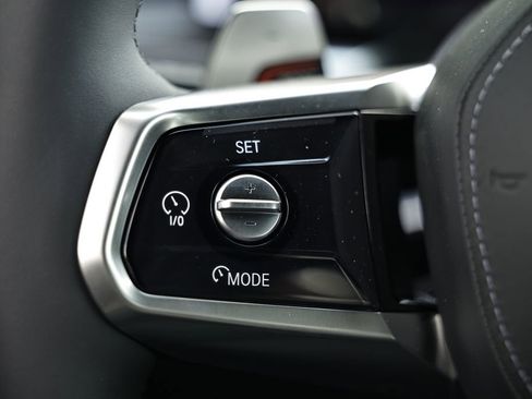 New 2026 BMW 740i w/ Executive Package image 36