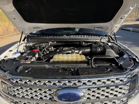 Used 2019 Ford Expedition Max Platinum image 32