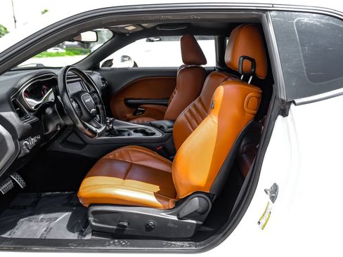 Used 2019 Dodge Challenger SRT Hellcat Redeye RWD image 4